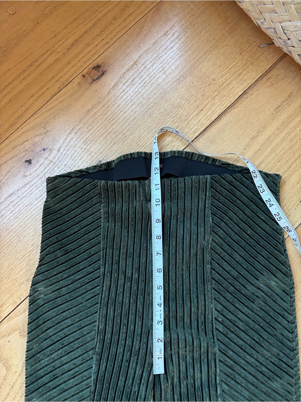 Free People Retro 70s Penny Pull-On Velvet Flare Pants Night Forest Green
Large - Picture 7 of 11